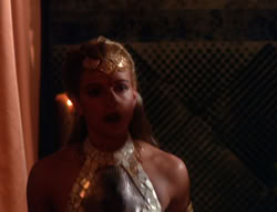 extant_XenaWarriorPrincess_6x04_WhosGurkhan_02924