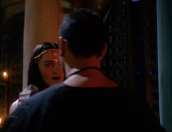 extant_XenaWarriorPrincess_6x04_WhosGurkhan_02969