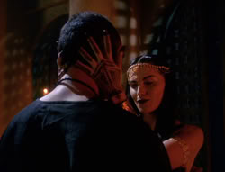 extant_XenaWarriorPrincess_6x04_WhosGurkhan_02972