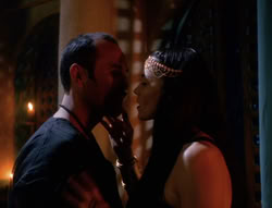 extant_XenaWarriorPrincess_6x04_WhosGurkhan_02976