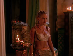 extant_XenaWarriorPrincess_6x04_WhosGurkhan_03009