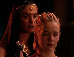 extant_XenaWarriorPrincess_6x04_WhosGurkhan_03082