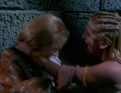extant_XenaWarriorPrincess_6x04_WhosGurkhan_03376