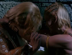extant_XenaWarriorPrincess_6x04_WhosGurkhan_03381
