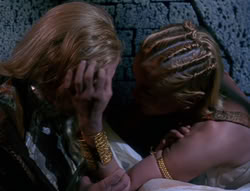 extant_XenaWarriorPrincess_6x04_WhosGurkhan_03412