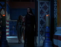 extant_XenaWarriorPrincess_6x04_WhosGurkhan_03510