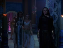 extant_XenaWarriorPrincess_6x04_WhosGurkhan_03513