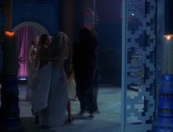 extant_XenaWarriorPrincess_6x04_WhosGurkhan_03525