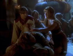 extant_XenaWarriorPrincess_6x05-Legacy_02324