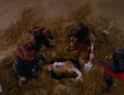 extant_XenaWarriorPrincess_6x05-Legacy_02544