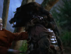 extant_XenaWarriorPrincess_6x06-TheAbyss_00792