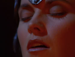 extant_XenaWarriorPrincess_6x07-TheRheingold_0101