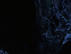 extant_XenaWarriorPrincess_6x07-TheRheingold_0117