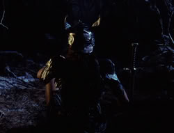 extant_XenaWarriorPrincess_6x07-TheRheingold_0130