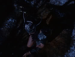 extant_XenaWarriorPrincess_6x07-TheRheingold_0133