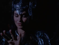 extant_XenaWarriorPrincess_6x07-TheRheingold_0150