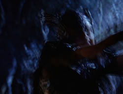 extant_XenaWarriorPrincess_6x07-TheRheingold_0173