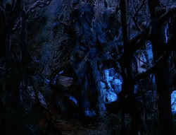 extant_XenaWarriorPrincess_6x07-TheRheingold_0178