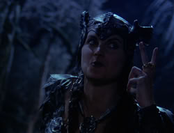 extant_XenaWarriorPrincess_6x07-TheRheingold_0202
