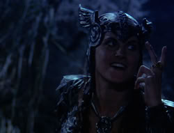 extant_XenaWarriorPrincess_6x07-TheRheingold_0203