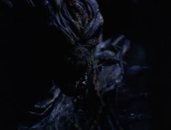 extant_XenaWarriorPrincess_6x07-TheRheingold_0211