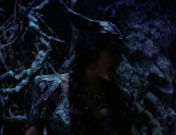 extant_XenaWarriorPrincess_6x07-TheRheingold_0216
