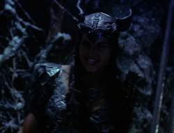 extant_XenaWarriorPrincess_6x07-TheRheingold_0217