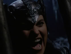 extant_XenaWarriorPrincess_6x07-TheRheingold_0266