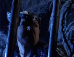 extant_XenaWarriorPrincess_6x07-TheRheingold_0278