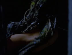 extant_XenaWarriorPrincess_6x07-TheRheingold_0289
