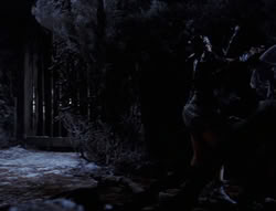 extant_XenaWarriorPrincess_6x07-TheRheingold_0343