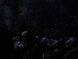 extant_XenaWarriorPrincess_6x07-TheRheingold_0345