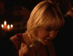 extant_XenaWarriorPrincess_6x07-TheRheingold_0428