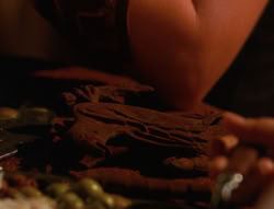 extant_XenaWarriorPrincess_6x07-TheRheingold_0483