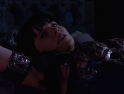 extant_XenaWarriorPrincess_6x07-TheRheingold_0598