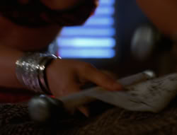extant_XenaWarriorPrincess_6x07-TheRheingold_0656