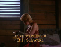 extant_XenaWarriorPrincess_6x07-TheRheingold_0660