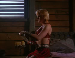 extant_XenaWarriorPrincess_6x07-TheRheingold_0662