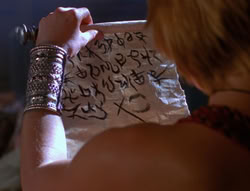 extant_XenaWarriorPrincess_6x07-TheRheingold_0670