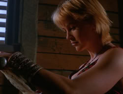 extant_XenaWarriorPrincess_6x07-TheRheingold_0677