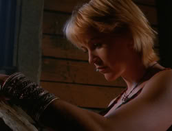 extant_XenaWarriorPrincess_6x07-TheRheingold_0679