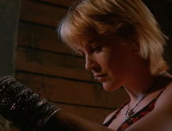extant_XenaWarriorPrincess_6x07-TheRheingold_0683
