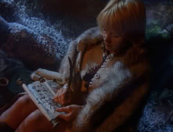 extant_XenaWarriorPrincess_6x07-TheRheingold_0704