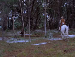 extant_XenaWarriorPrincess_6x07-TheRheingold_0717