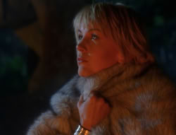 extant_XenaWarriorPrincess_6x07-TheRheingold_0741
