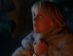 extant_XenaWarriorPrincess_6x07-TheRheingold_0742