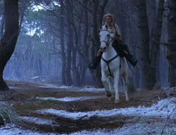 extant_XenaWarriorPrincess_6x07-TheRheingold_0766