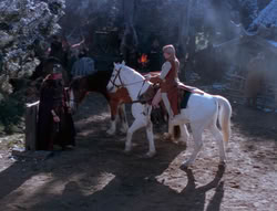 extant_XenaWarriorPrincess_6x07-TheRheingold_0784
