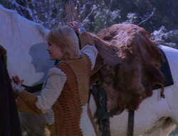 extant_XenaWarriorPrincess_6x07-TheRheingold_0789