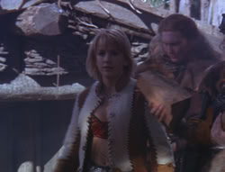 extant_XenaWarriorPrincess_6x07-TheRheingold_0797
